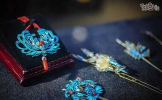 從廢棄到新生 重慶主城里的文創喵村，喚醒工業記憶的藝術棲息地