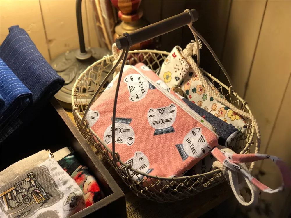 書香之外 探訪本城最文藝書店，發(fā)現(xiàn)文創(chuàng)產(chǎn)品的意外暢銷密碼